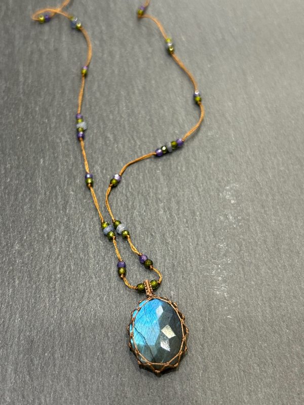 Collier TIBETAN Labradorite