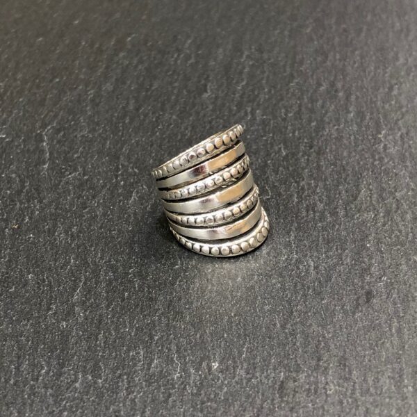 Bague J841