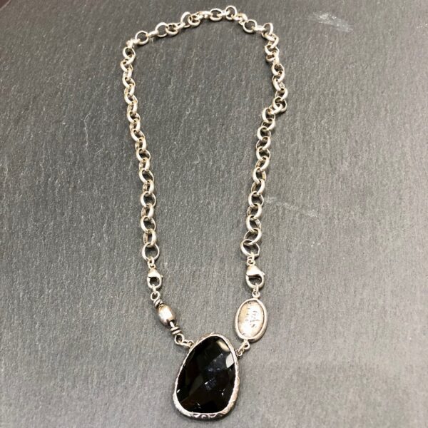 Collier Billy