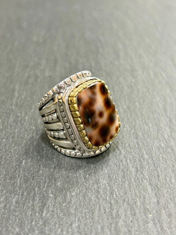 Bague J879 Coquillage porcelaine