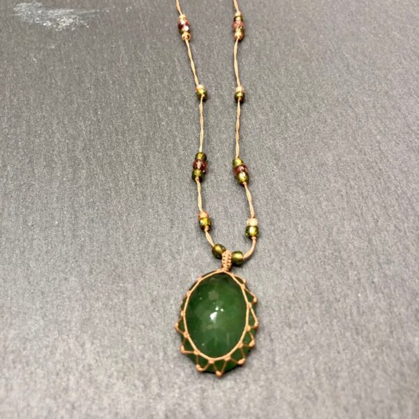 Collier Tibetan Vésuvianite