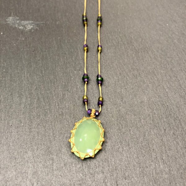Collier Tibetan Calcédoine Verte