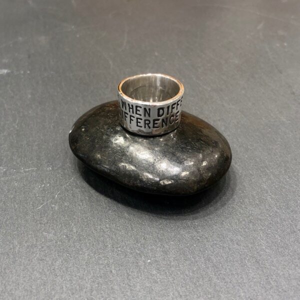 Bague Love  épaisse