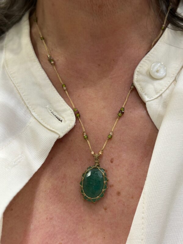 Collier Tibetan Quartz Vert – Image 2