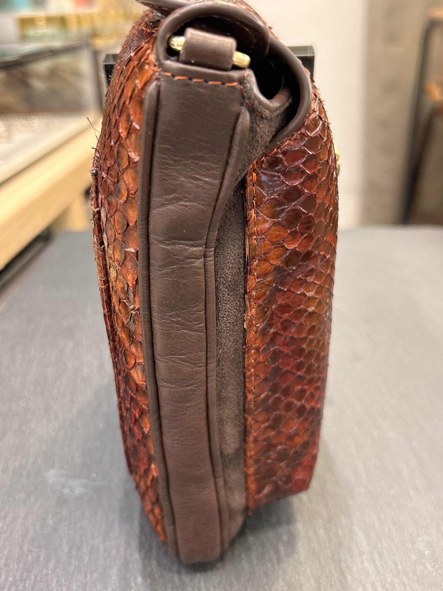 ETUI DE TELEPHONE MISHA Marovino – Image 3