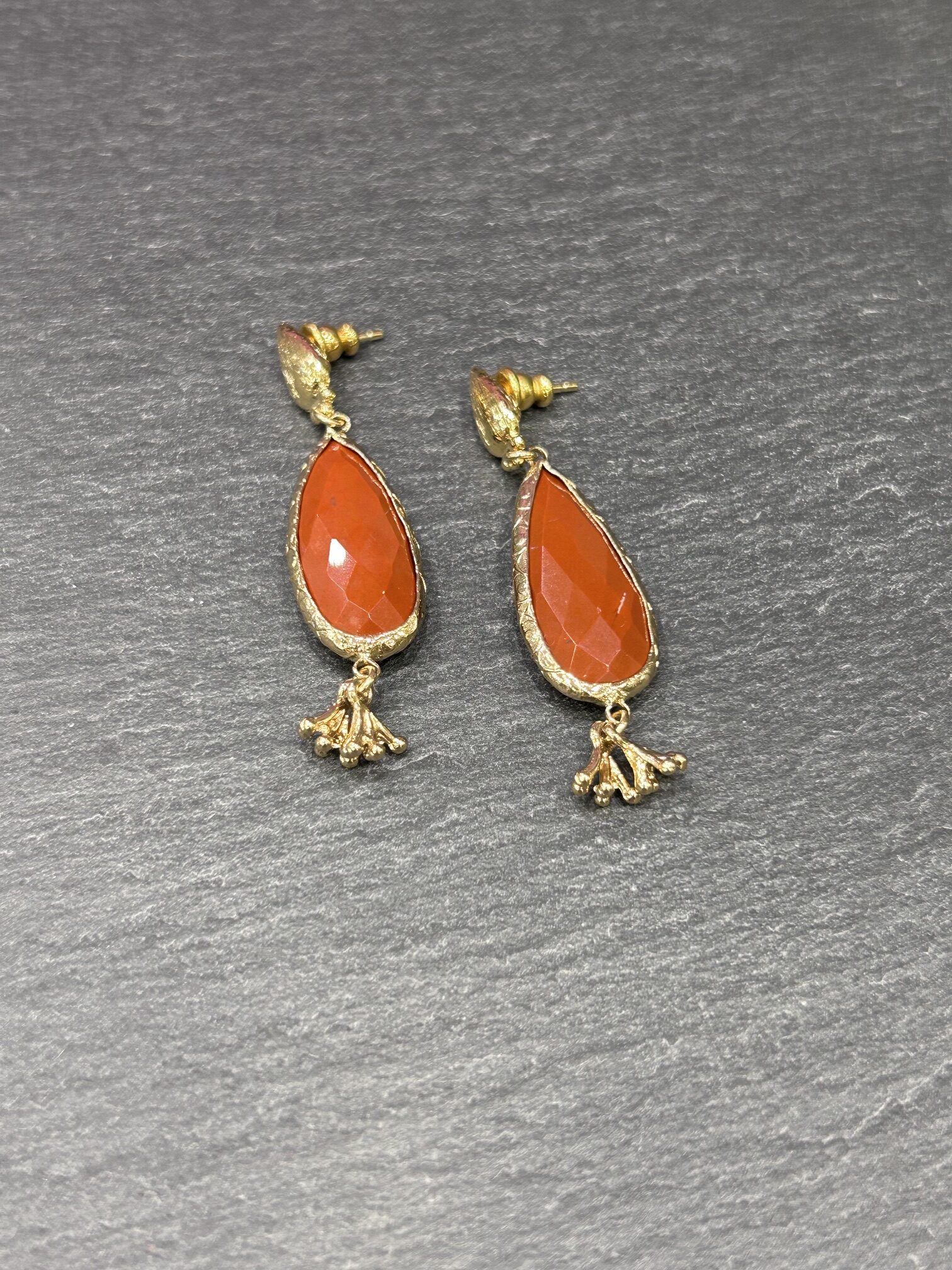 BOUCLES D'OREILLES GOUTTES SERTIES CALCITE - ASTREE